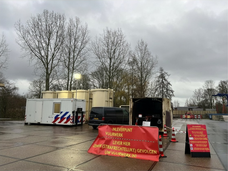 Foto vuurwerkinleverpunt Leiderdorp